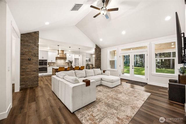 6645 Hawks Prairie Road NE, Olympia, WA 98516