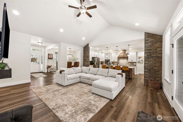 6645 Hawks Prairie Road NE, Olympia, WA 98516