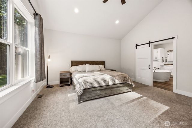 6645 Hawks Prairie Road NE, Olympia, WA 98516