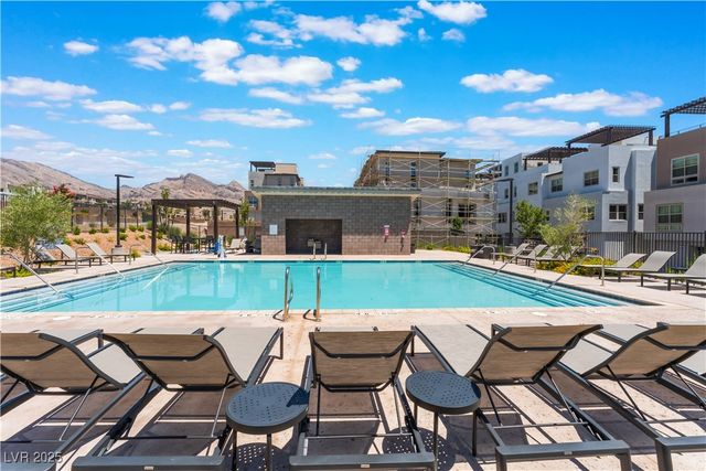 667 Fortis Creek Street, Las Vegas, NV 89138