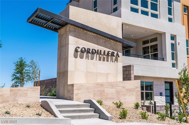 667 Fortis Creek Street, Las Vegas, NV 89138