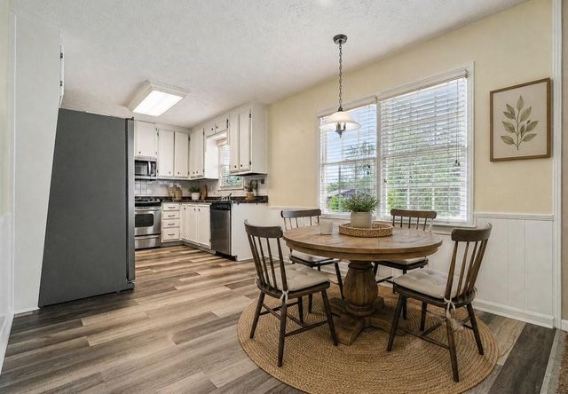 308 River Bluff Drive, Woodstock, GA 30188