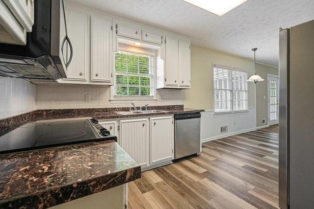 308 River Bluff Drive, Woodstock, GA 30188