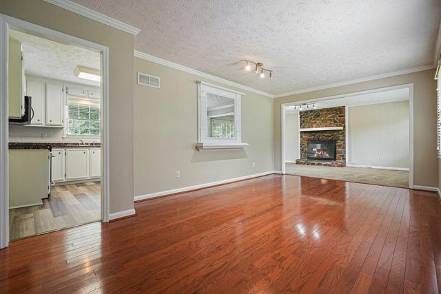 308 River Bluff Drive, Woodstock, GA 30188