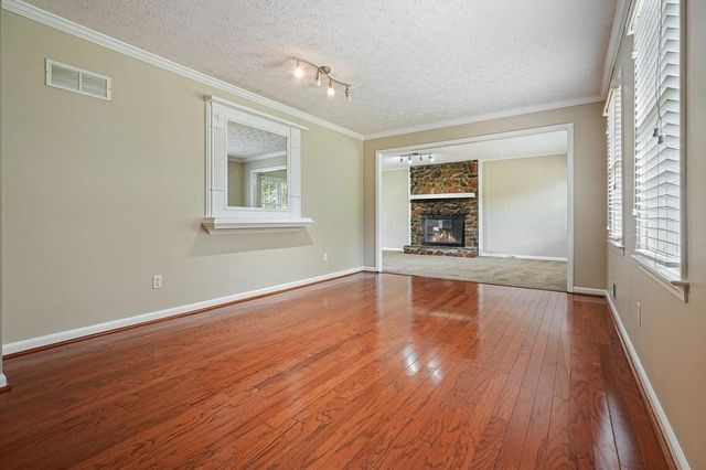 308 River Bluff Drive, Woodstock, GA 30188