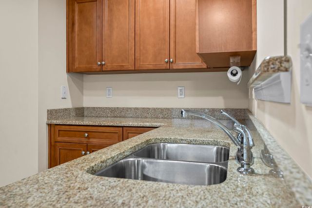 278 Four Leaf Ln., Murrells Inlet, SC 29576