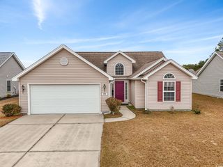 278 Four Leaf Ln., Murrells Inlet, SC 29576