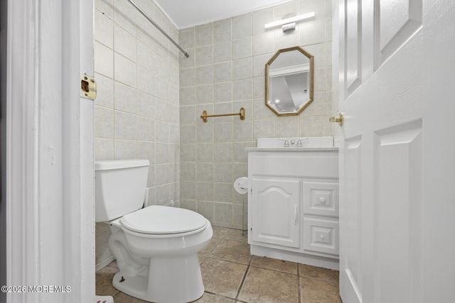 198 Village Drive, Barnegat, NJ 08005