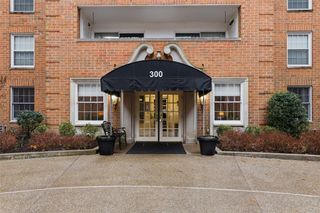 300 Fox Chapel Rd 407, O'hara, PA 15238