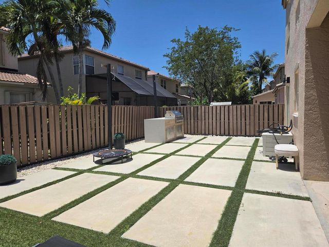 10900 NW 12th Drive, Plantation, FL 33322