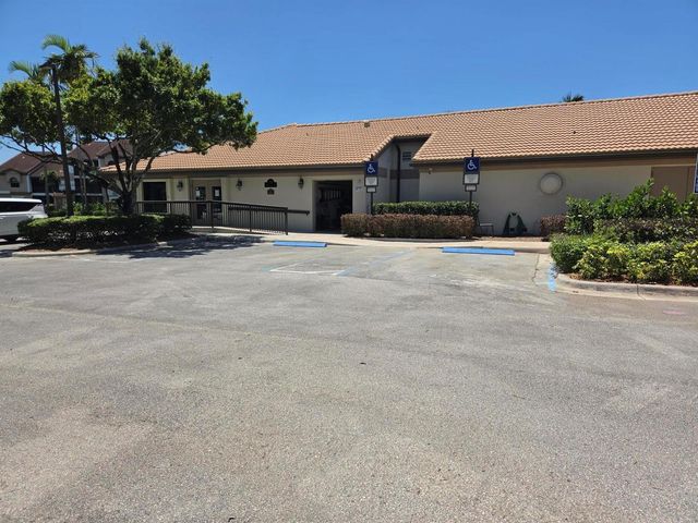 10900 NW 12th Drive, Plantation, FL 33322