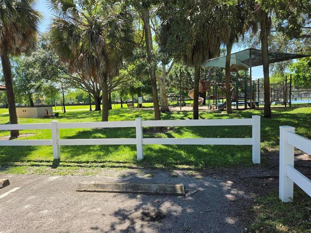 10900 NW 12th Drive, Plantation, FL 33322
