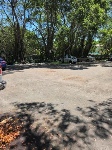 10900 NW 12th Drive, Plantation, FL 33322
