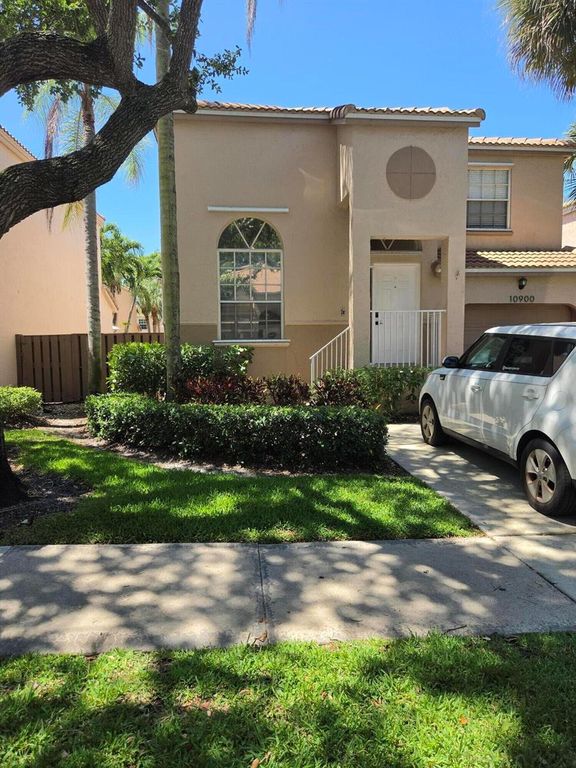10900 NW 12th Drive, Plantation, FL 33322