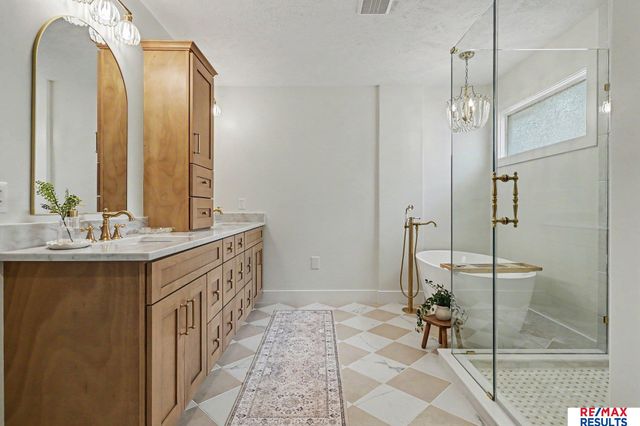 2108 S 181 Circle, Omaha, NE 68130