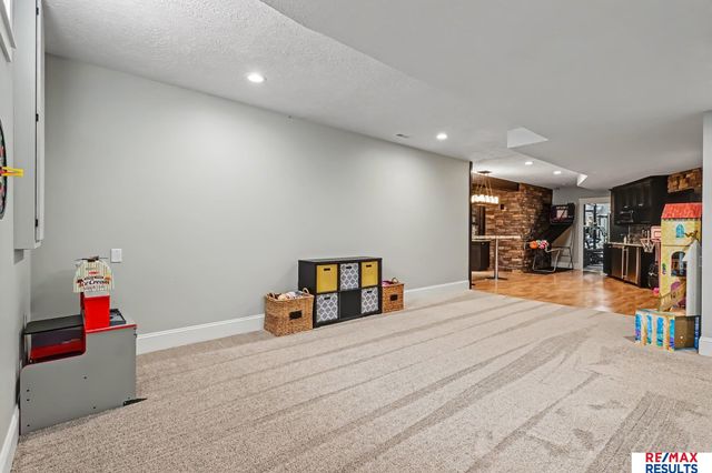 2108 S 181 Circle, Omaha, NE 68130