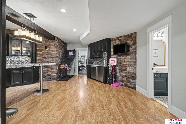 2108 S 181 Circle, Omaha, NE 68130