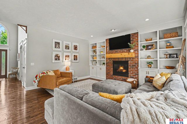 2108 S 181 Circle, Omaha, NE 68130