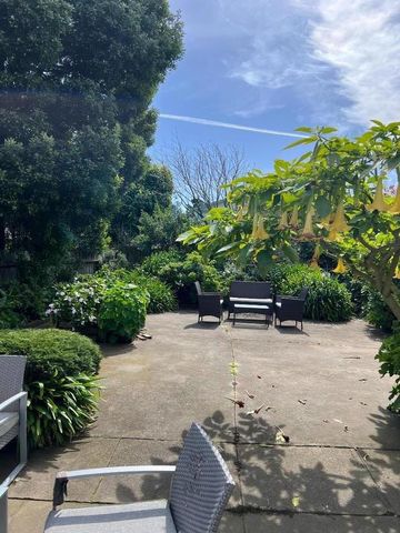 459 Flood Avenue, San Francisco, CA 94112