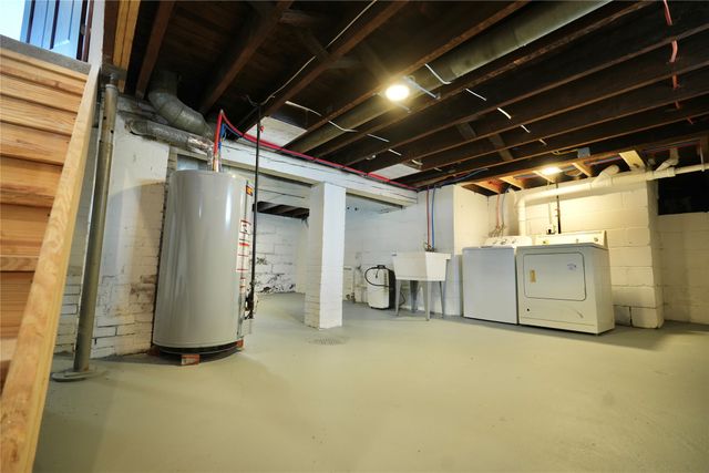 1023 W 28TH Street, Erie, PA 16508