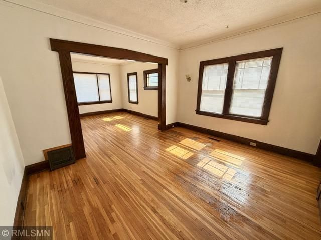 3231 Dupont Avenue N, Minneapolis, MN 55412