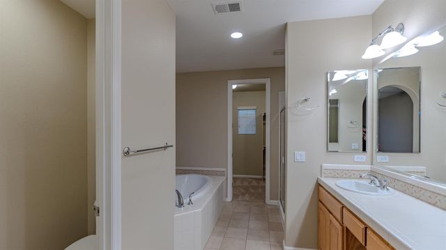 4212 Gabriel Way, Modesto, CA 95356