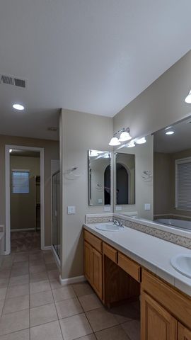 4212 Gabriel Way, Modesto, CA 95356