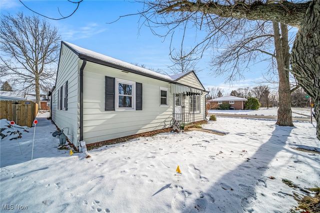 3044 Columbus Avenue, Ashtabula, OH 44004