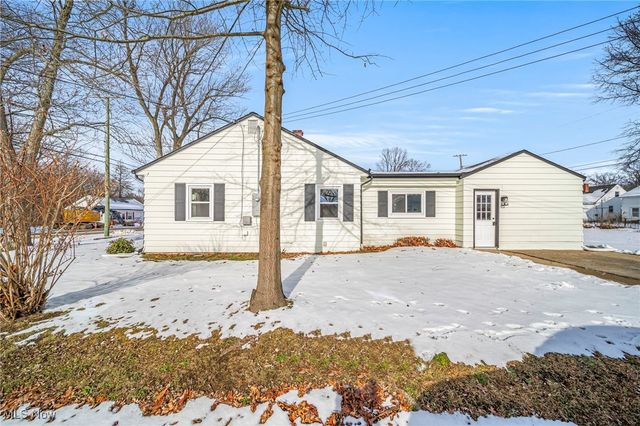 3044 Columbus Avenue, Ashtabula, OH 44004