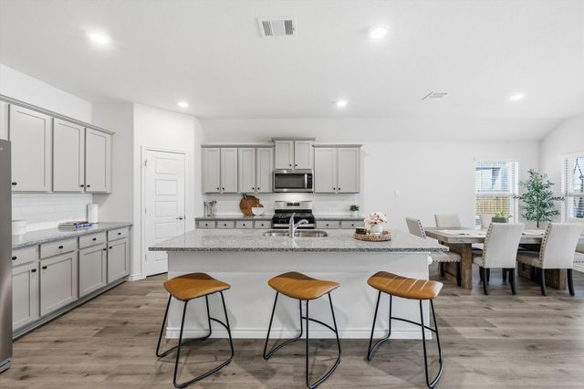2933 Pinecrest Drive, Aubrey, TX 76227