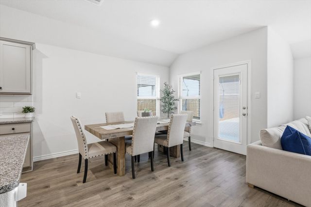 2933 Pinecrest Drive, Aubrey, TX 76227