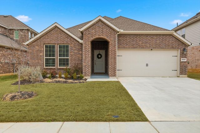 2933 Pinecrest Drive, Aubrey, TX 76227