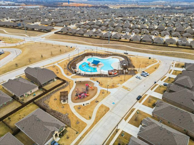 2933 Pinecrest Drive, Aubrey, TX 76227