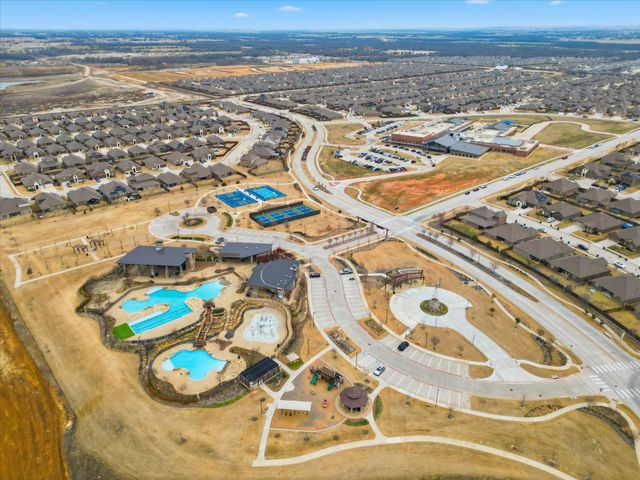 2933 Pinecrest Drive, Aubrey, TX 76227