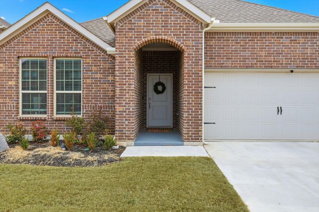 2933 Pinecrest Drive, Aubrey, TX 76227