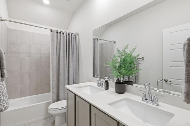 2933 Pinecrest Drive, Aubrey, TX 76227