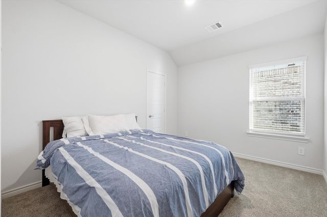 2933 Pinecrest Drive, Aubrey, TX 76227