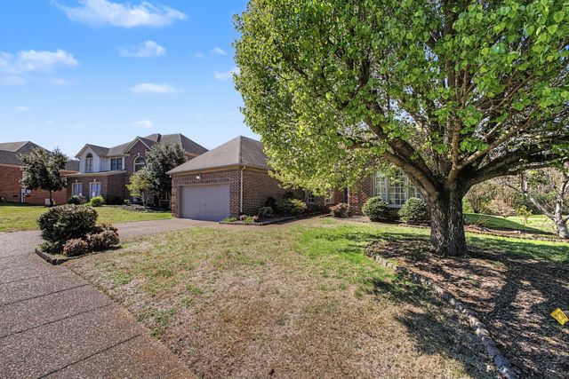 5716 Chadwick Ln, Brentwood, TN 37027