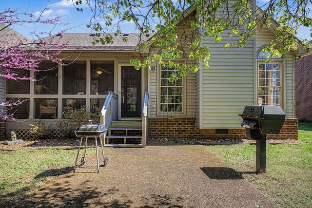 5716 Chadwick Ln, Brentwood, TN 37027