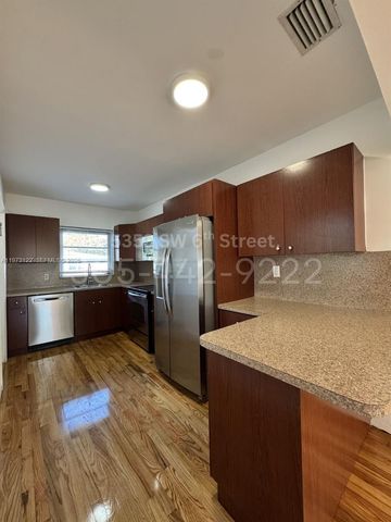 5353 SW 6th St -, Miami, FL 33134