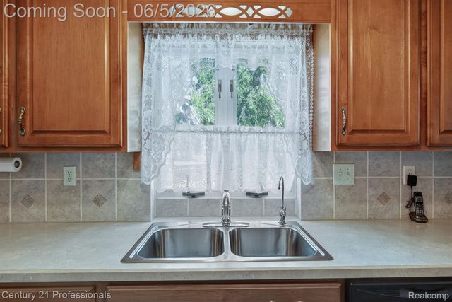 28745 Avondale Street, Inkster, MI 48141