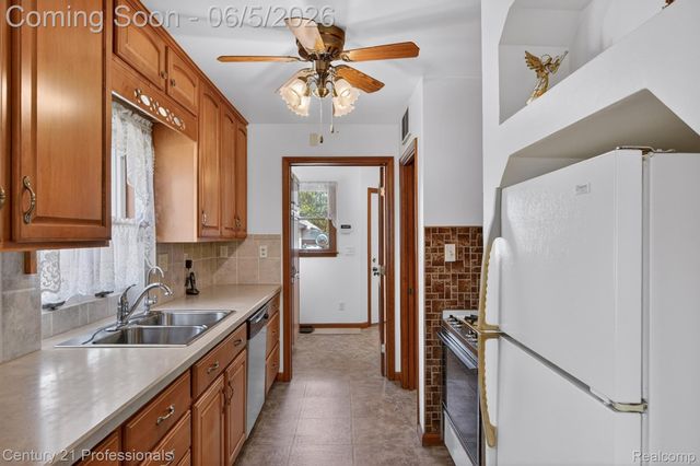 28745 Avondale Street, Inkster, MI 48141