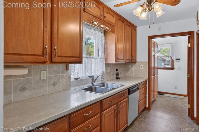 28745 Avondale Street, Inkster, MI 48141