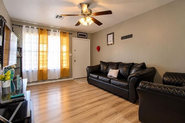 740 Butler Street, Moore, OK 73160