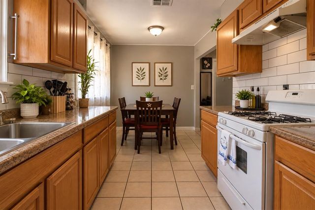 740 Butler Street, Moore, OK 73160