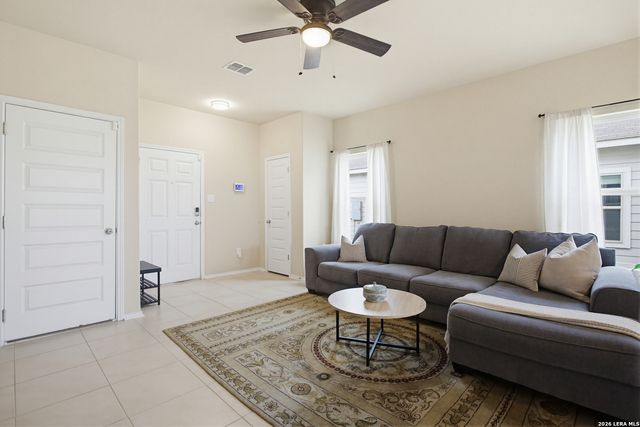2038 Chelsea Grv, New Braunfels, TX 78130