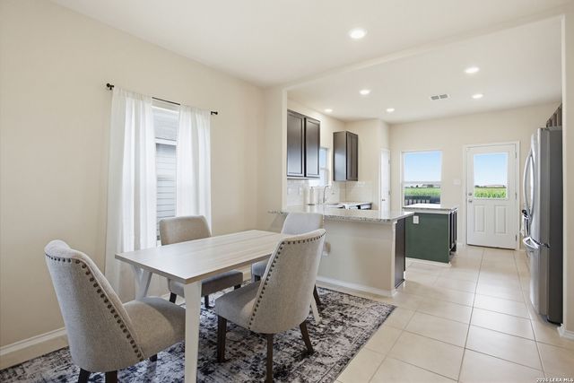 2038 Chelsea Grv, New Braunfels, TX 78130