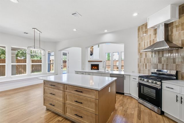 4012 Glenhurst Lane, Frisco, TX 75033