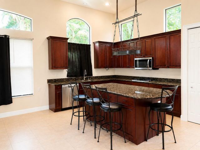 10341 Medicis Place, Wellington, FL 33449