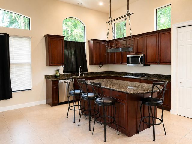 10341 Medicis Place, Wellington, FL 33449